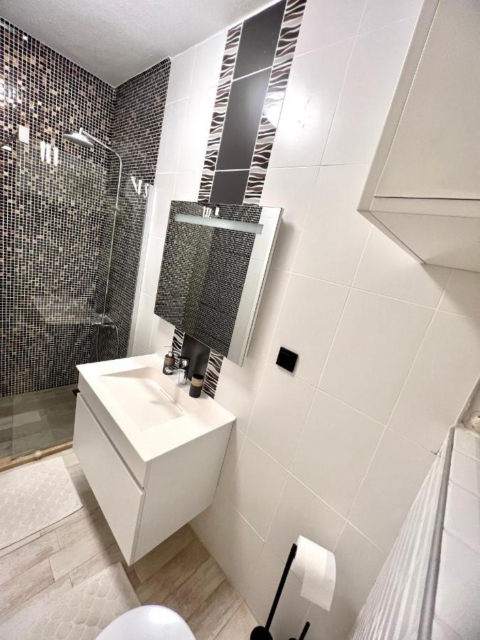 Tatil Evi Cute Home, Modern 2 1 Stand Alone House With Garden, Near The